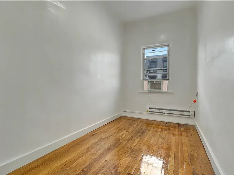 230 Leonard St #3F — Photo 5