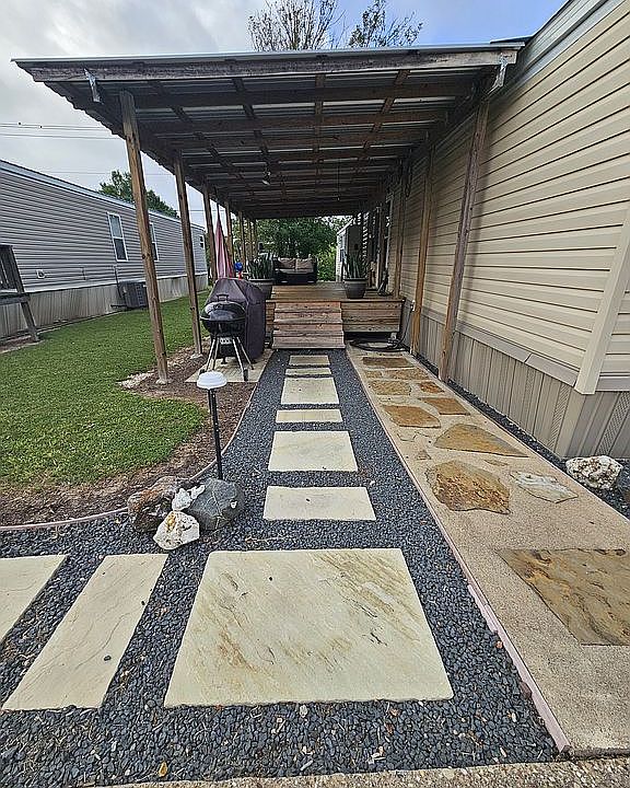 1st image of 128 Ridgeway Dr