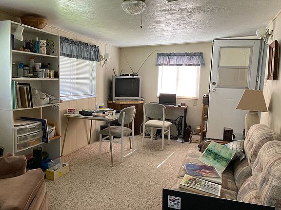 3rd image of 15767 Orange Dr