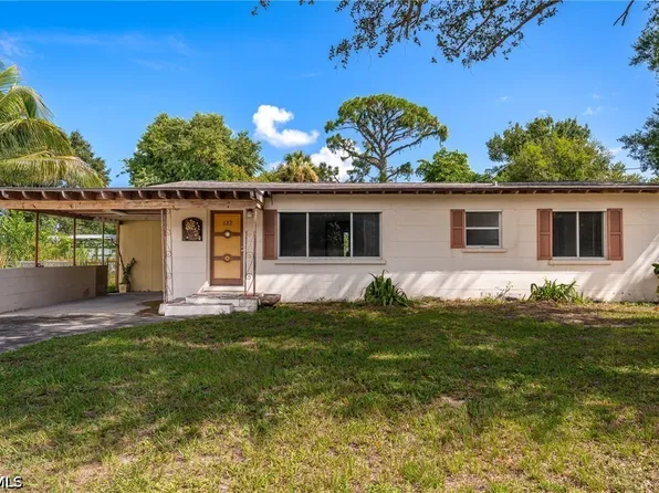 122 Evergreen Rd, North Fort Myers, FL 33903