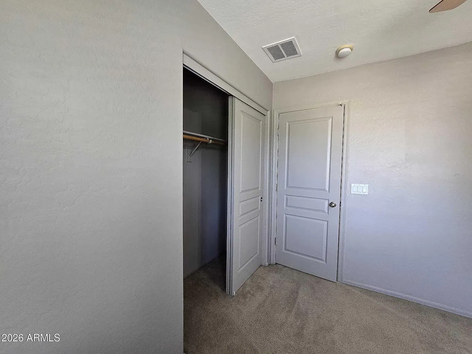 3 bed, 1564 sqft, $2,100 — Photo 3