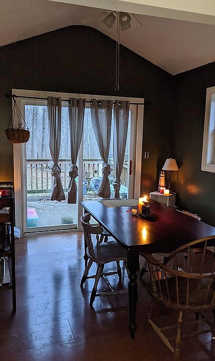 1st image of 14765 Edgehill Dr