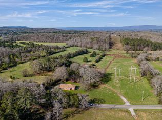 918 Old Lafayette Rd, Chickamauga, GA 30707