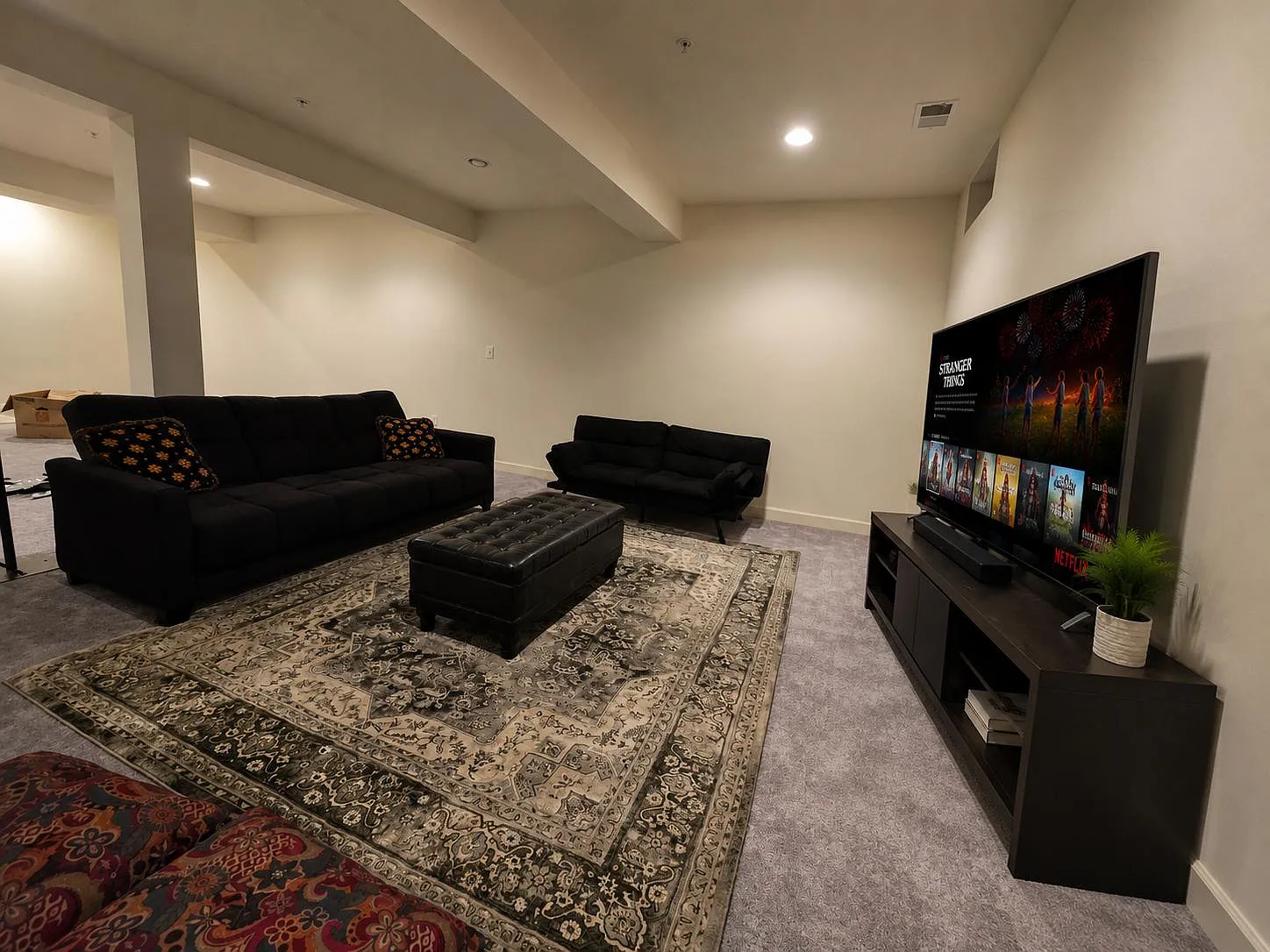 4 bed, 3.5 bath, 5869 sqft, $1,815 — Photo 2
