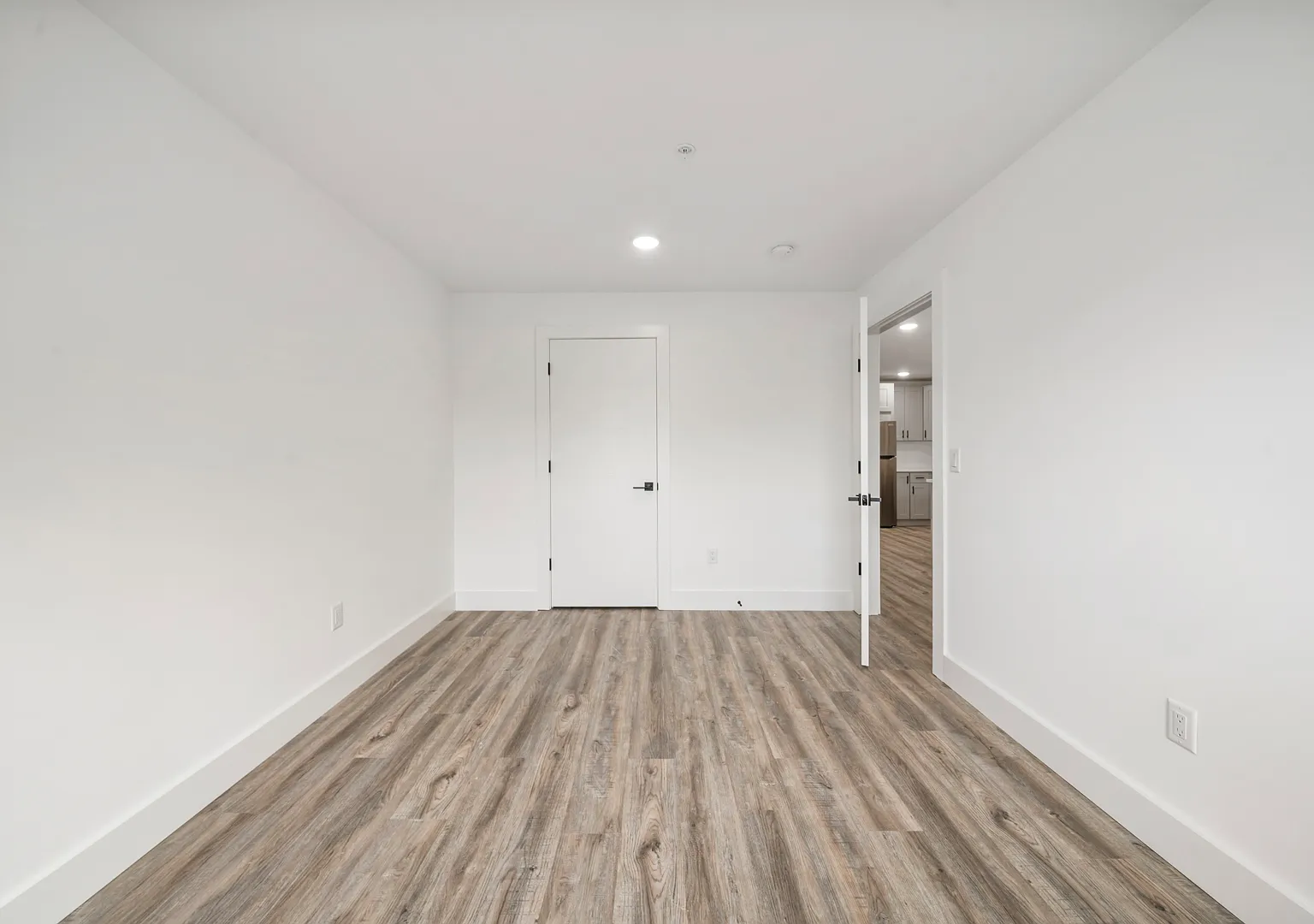 1 bed, 750 sqft, $1,900 — Photo 4