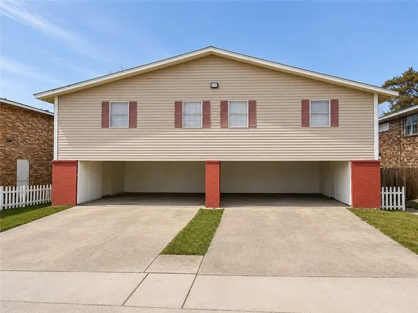 929 W Monterey Ct, Gretna, LA 70056