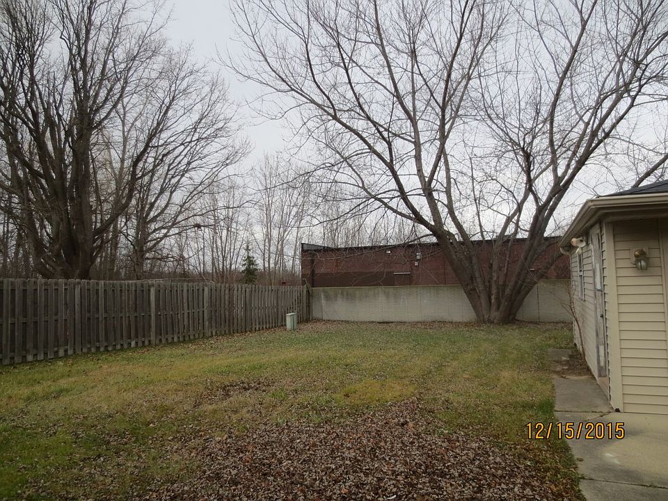 2nd image of 41482 Coolidge St
