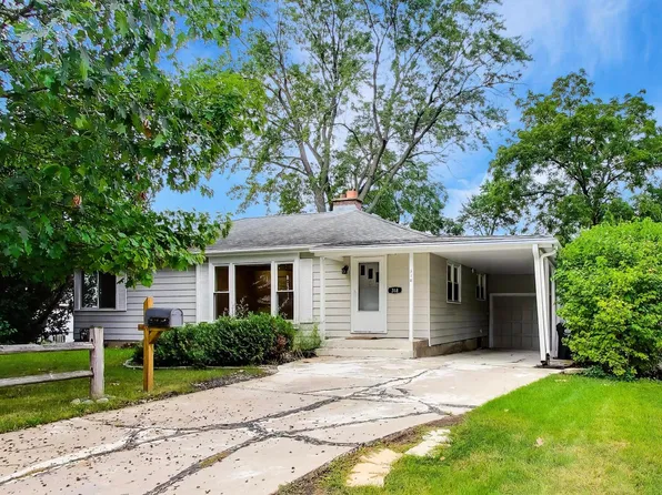 318 S Hale St, Palatine, IL 60067