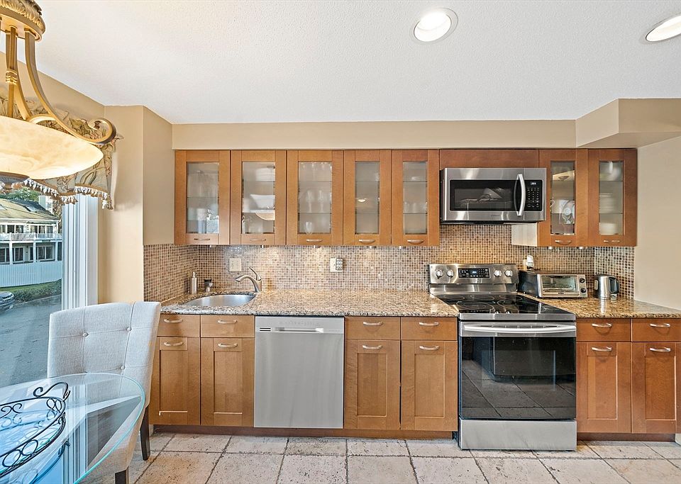 1st image of 86 Abington Rd #86