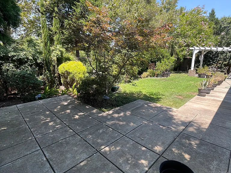 1900 Casterbridge Dr — Photo 54