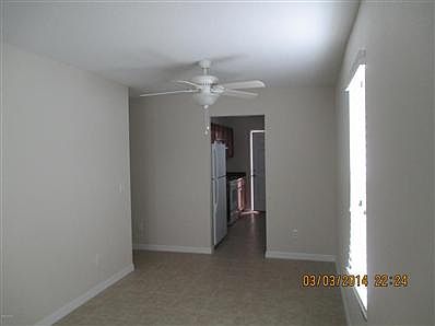 3rd image of 1006 Queen St