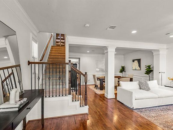 2nd image of 743 W 20th St