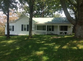 390 Lee Banks Rd, Stanford, KY 40484