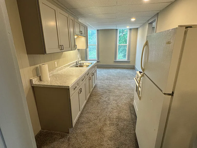 303 N Main St — Photo 13