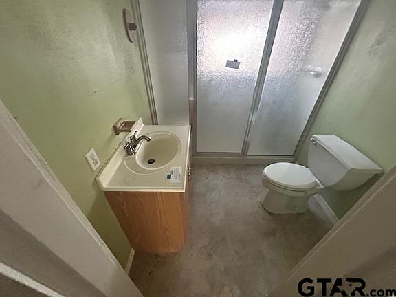 2nd image of 20994 Franklin Dr