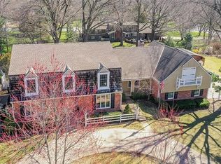 10101 Howe Dr, Leawood, KS 66206