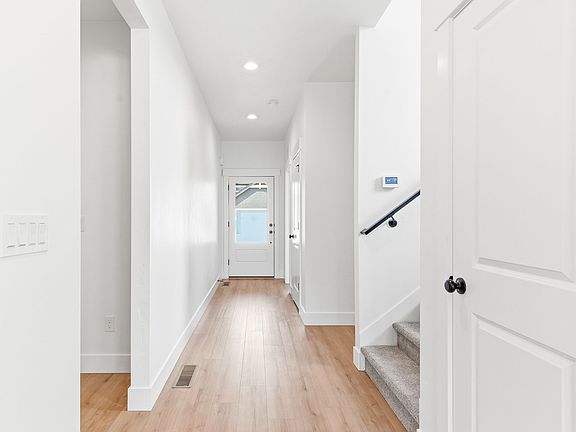 Entry- One bedroom/office at entrance