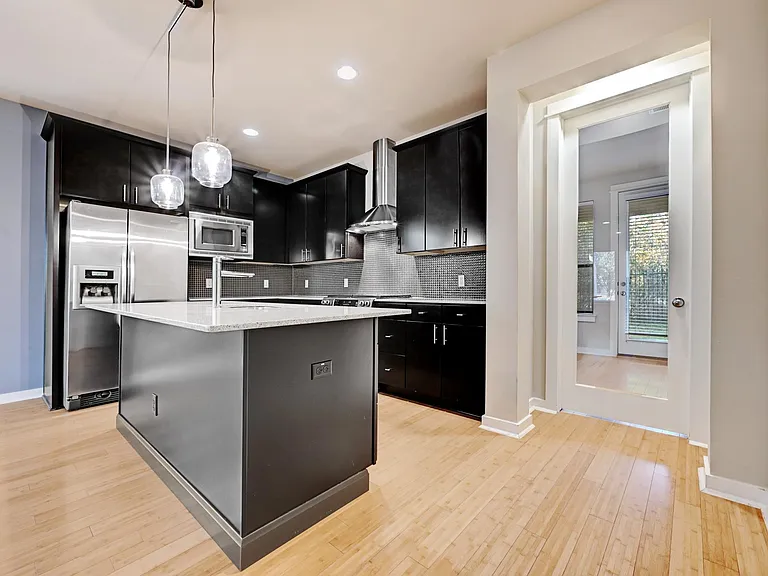 1207 Blair Way — Photo 4