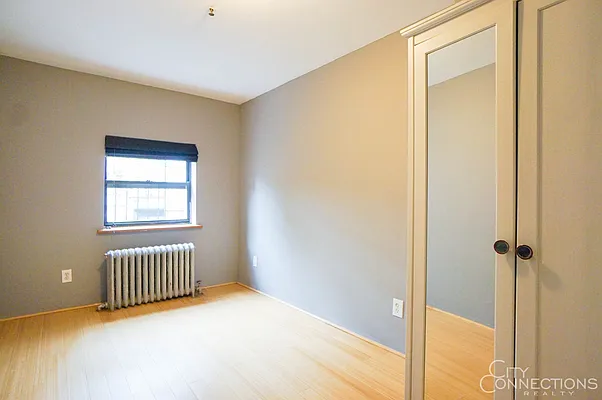 Rented by City Connections Realty | media 18