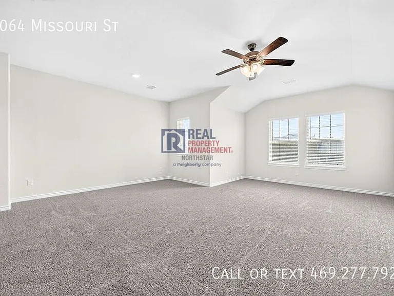 2064 Missouri St — Photo 30