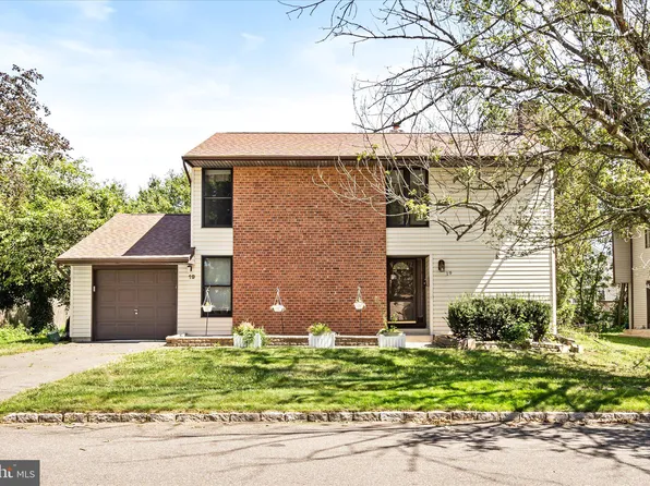 19 Overton Rd, East Windsor, NJ 08520