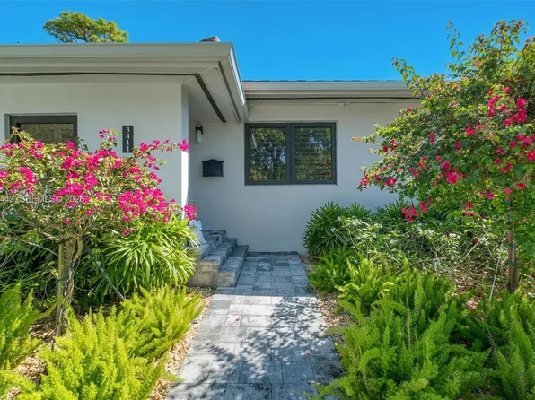 3411 Riviera Dr, Coral Gables, FL 33134