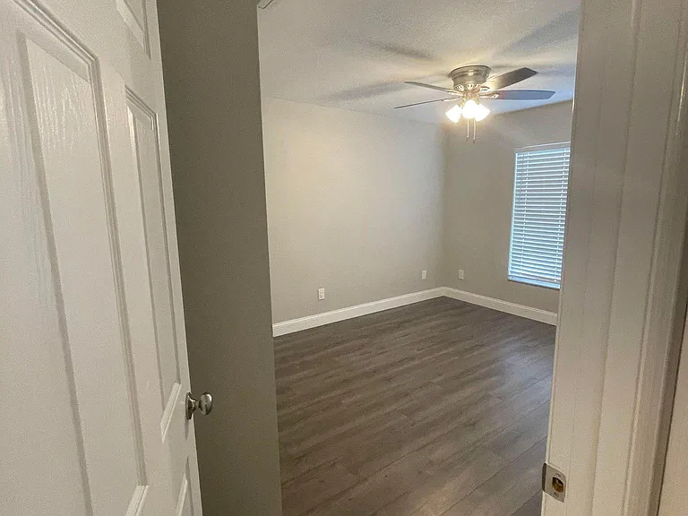 4703 Kelly Rd — Photo 37