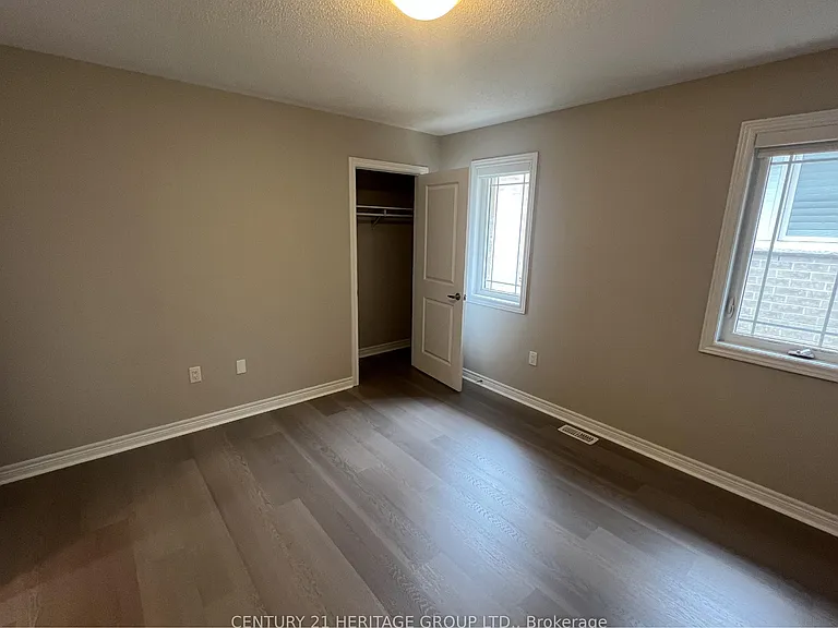 860 Elvidge Trl — Photo 25