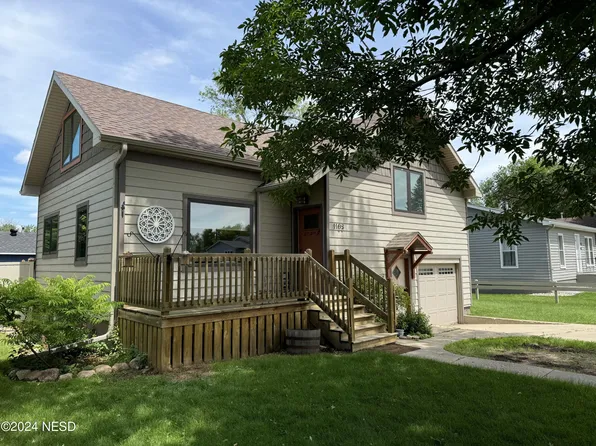 1103 1st Ave SE, Watertown, SD 57201