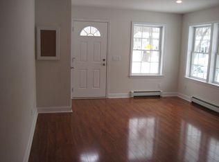 2 Harvest Rd, Wakefield, MA 01880