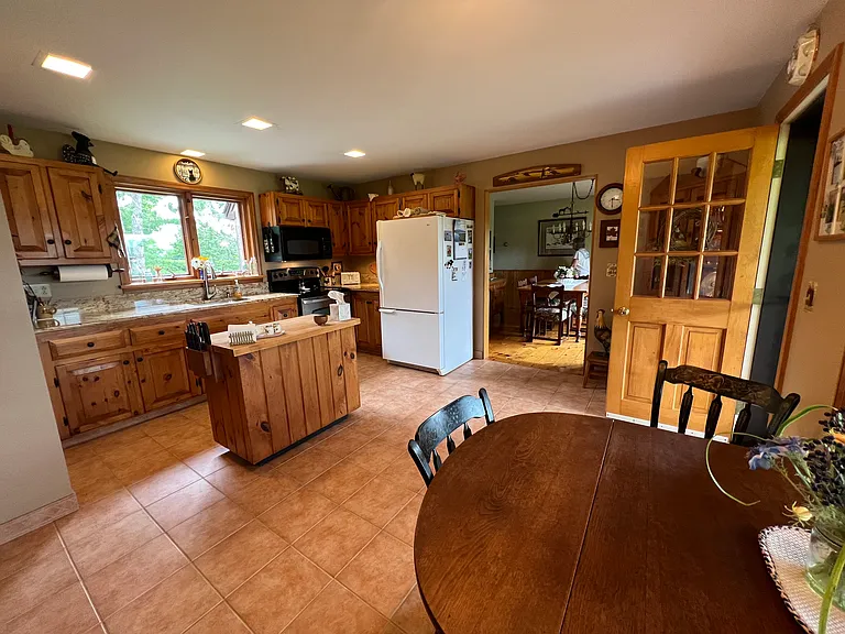 151 Walton Rd — Photo 4