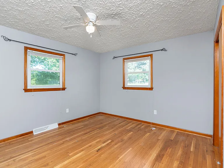 81 Sandy Ridge Rd — Photo 9