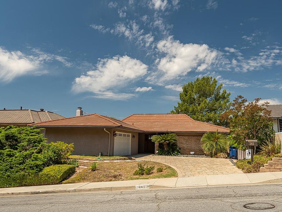 1st image of 265 Starlane Dr