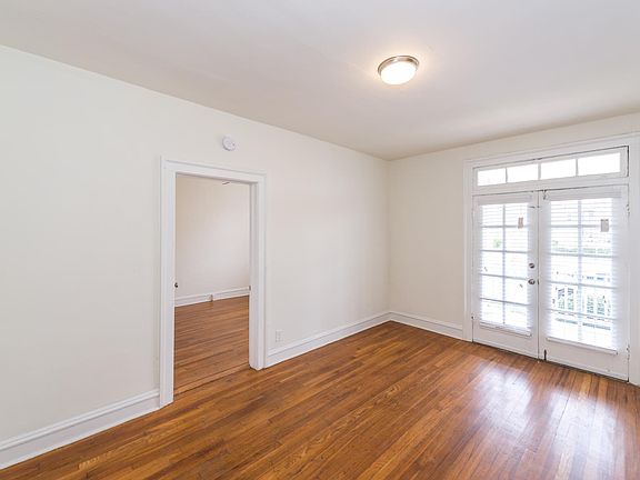2nd image of 801 N Boulevard