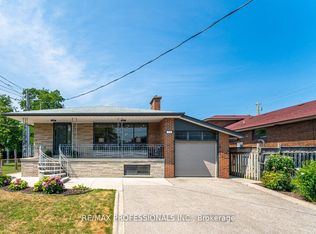 718 Royal York Rd, Toronto, ON M8Y 2T5