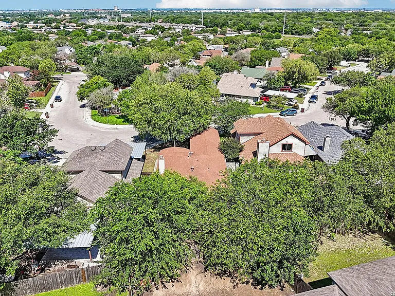3806 Candlecrown Ct — Photo 43
