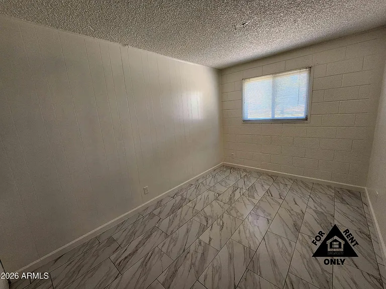 7132 W Wolf St — Photo 8