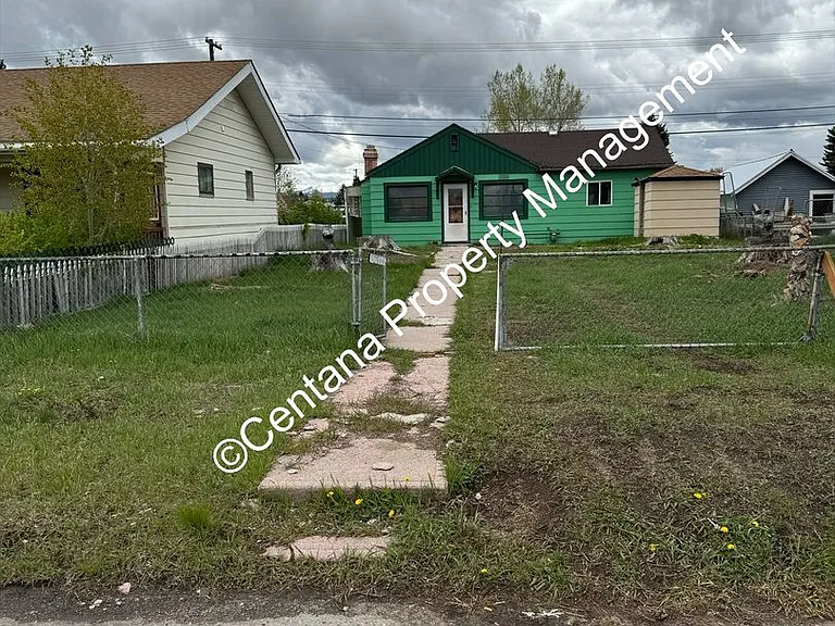 1640 Sampson St — Photo 2