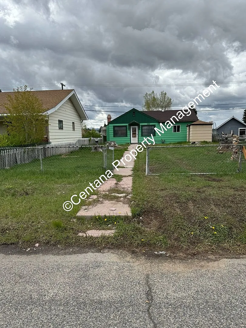 Building Photo - 1640 Sampson St