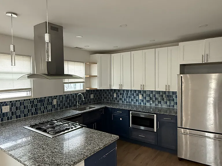 28 Hawkins St #3 — Photo 12