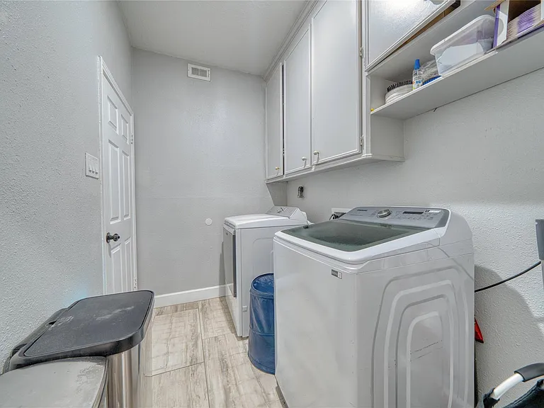 7606 Portal Dr — Photo 29