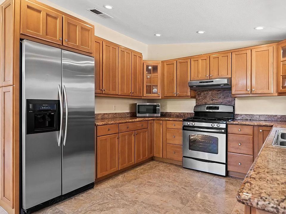 1st image of 1085 Arrowhead Way