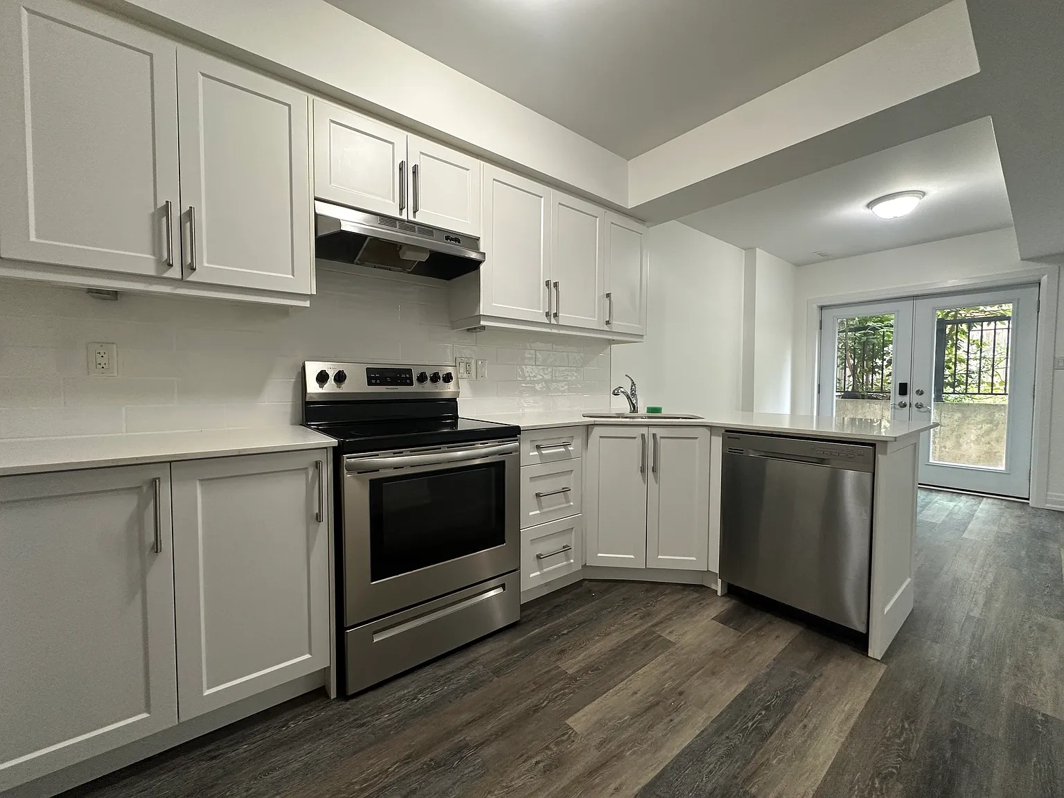 84 Farewell St - Unit 3 — Photo 2