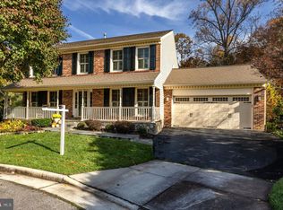 8508 Heather Point Dr, Springfield, VA 22152