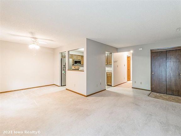 4th image of 1216 49th St Unit 1