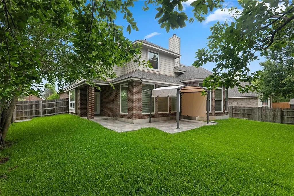 4 bed, 3039 sqft, $2,499 — Photo 4
