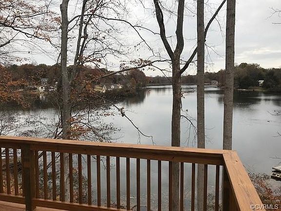 3rd image of 2216C Highland Dr