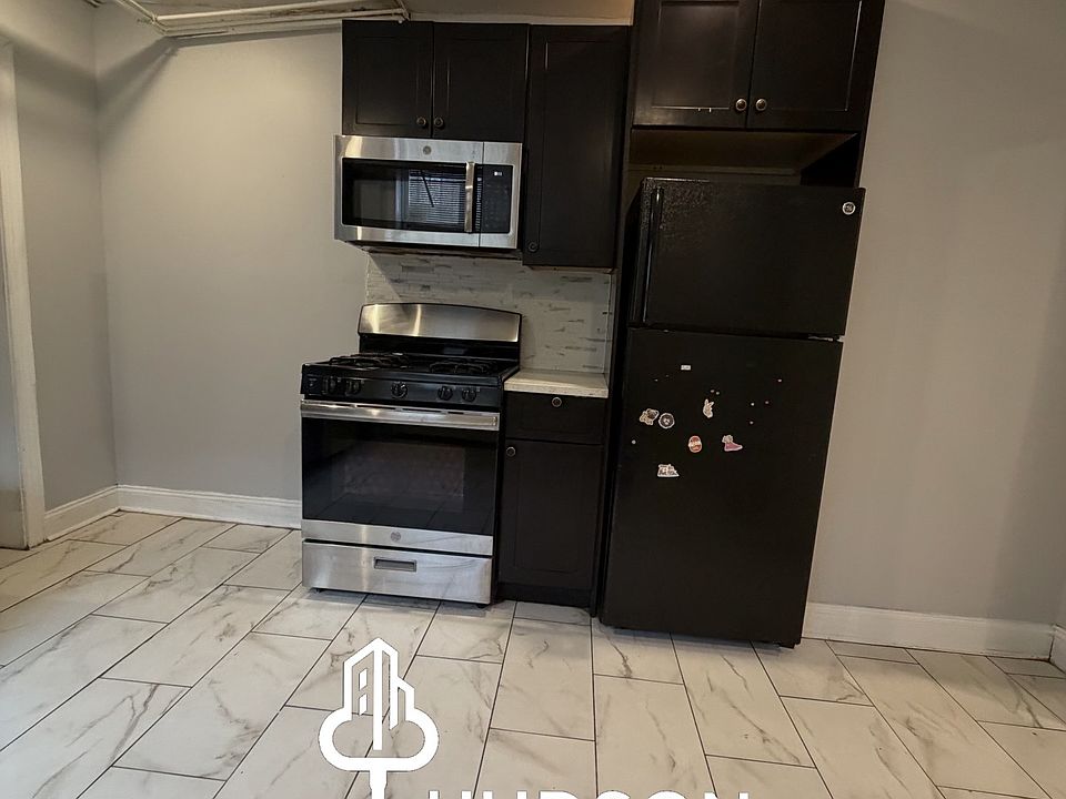 1st image of 204 Bidwell Ave APT 1