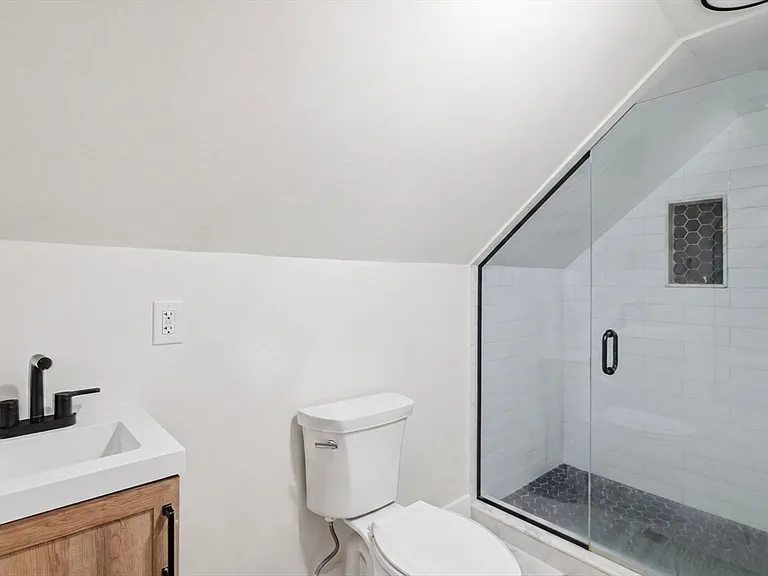 50 Spruce St #2 — Photo 22