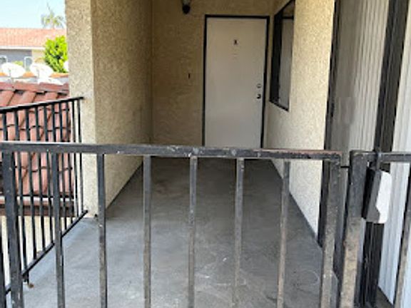 3rd image of 111 S Acacia Ave APT K